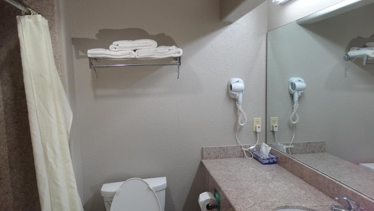 Regency Inn And Suites 험블 외부 사진